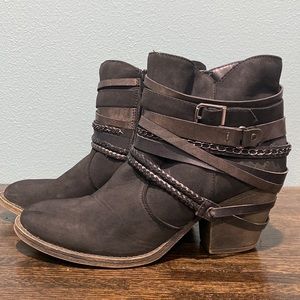 Jellypop Size 10 3” Heel Zipper boots